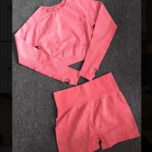 Vital Seamless Active Set